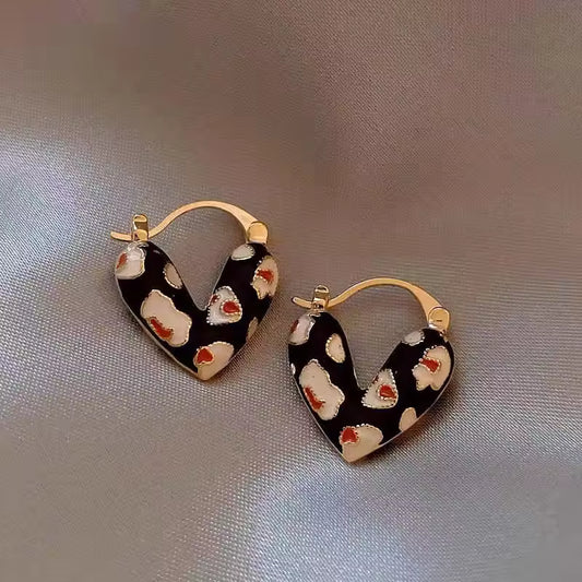 BLACK HEARTS EARRINGS