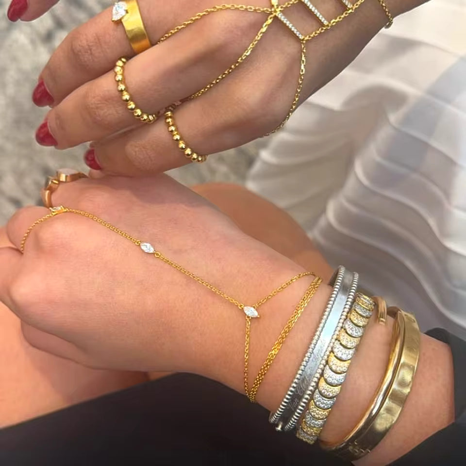 EMPRESS AURORA CUFF
