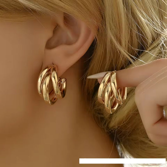 DUCHESS DIAMOND HOOPS