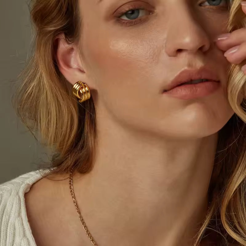 BUTTER EARRINGS