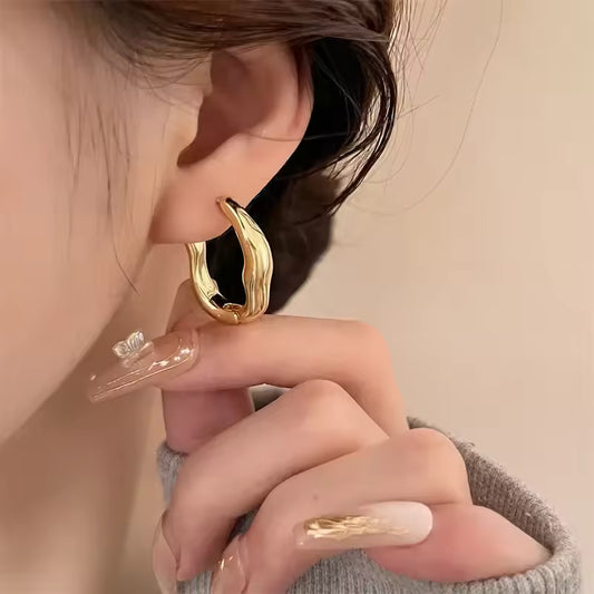 WAVY HOOPS